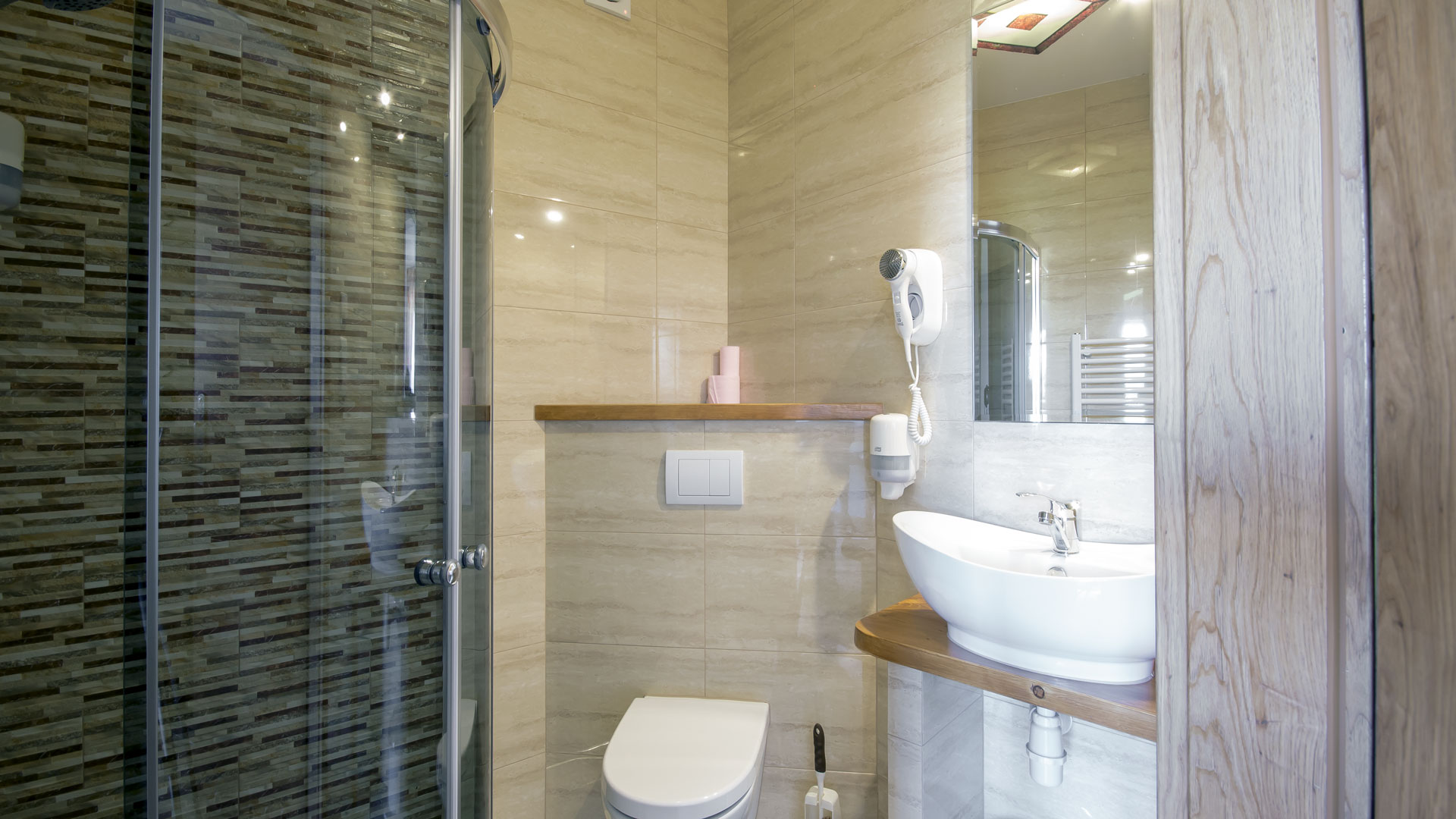 MONTENERO Гатэль курорт СПА тэрмальныя крыніцы горы Татры адпачынак у Польшчы